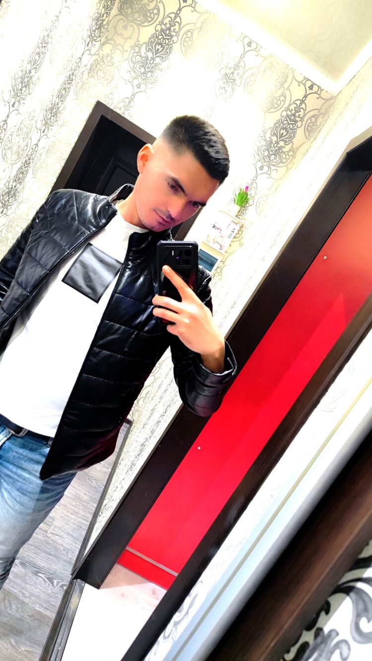  37983465  , 35 ,    