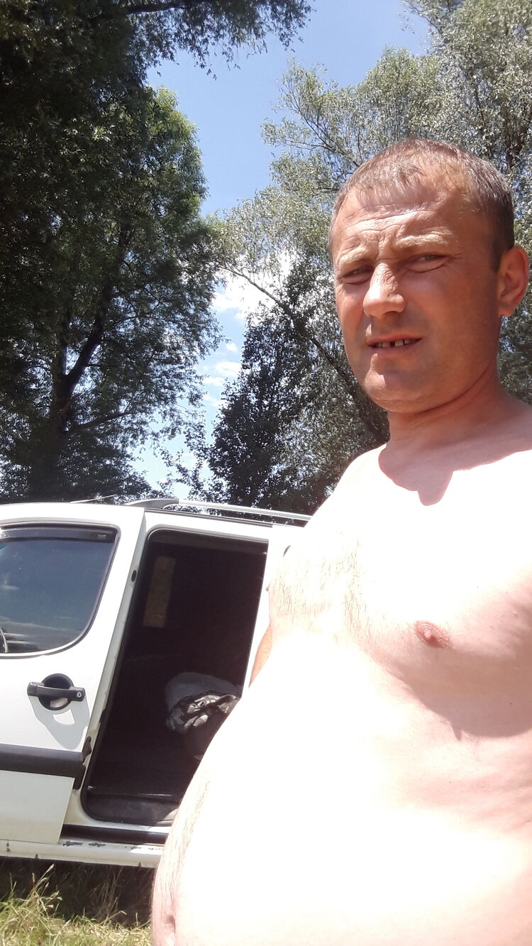  ,   Ivan, 51 ,   ,   
