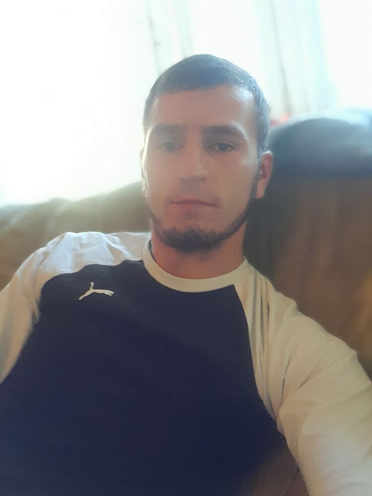  52917215  , 28 ,    