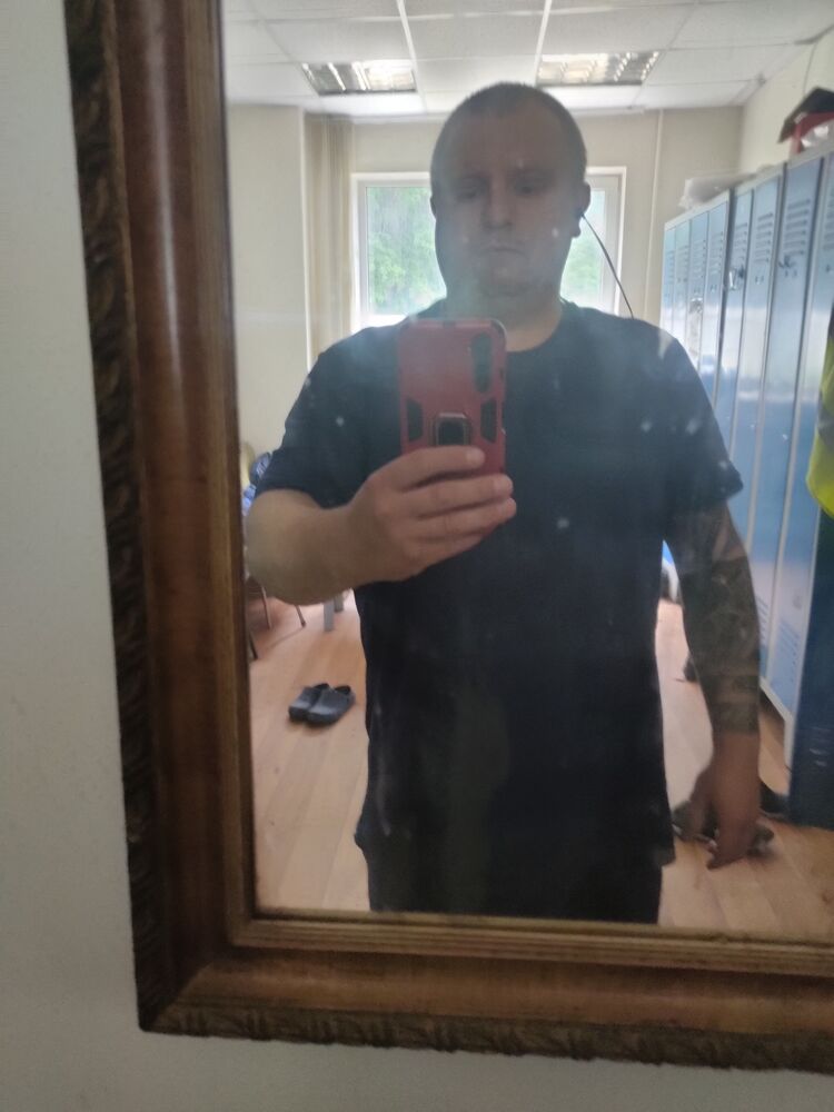  28574975  , 37 ,    
