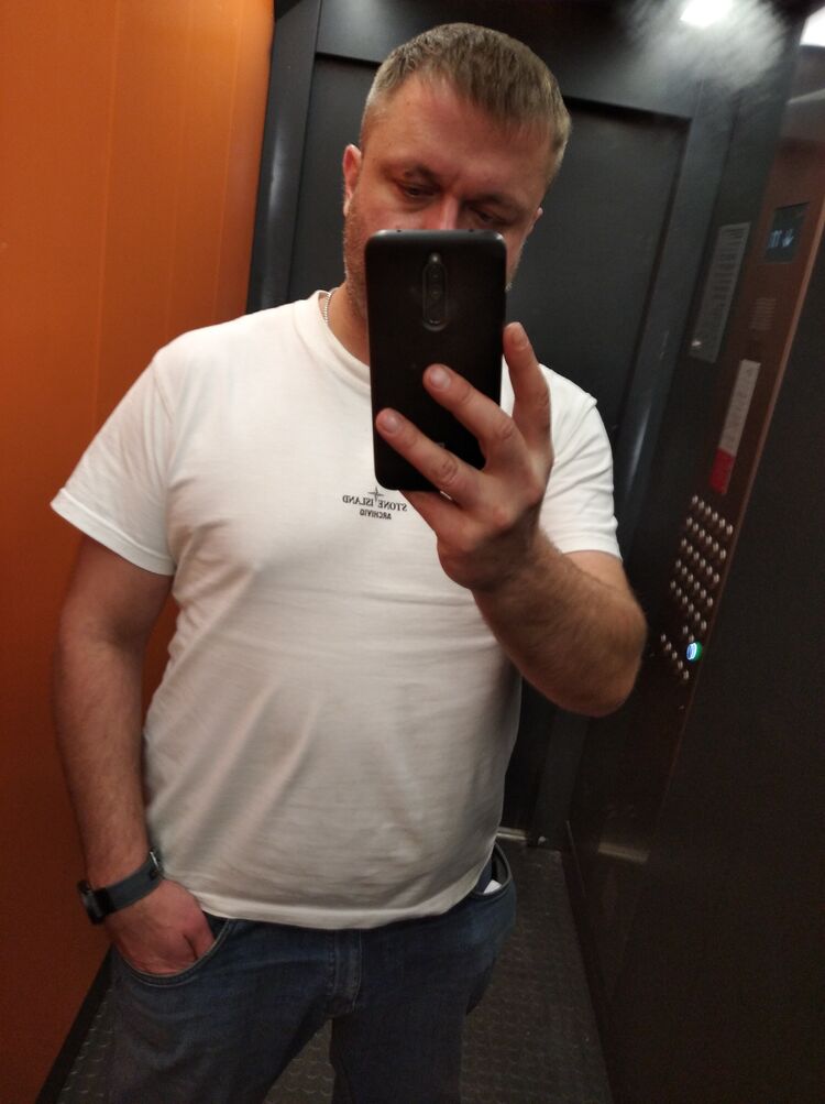  53551025  Vladimir, 35 ,    