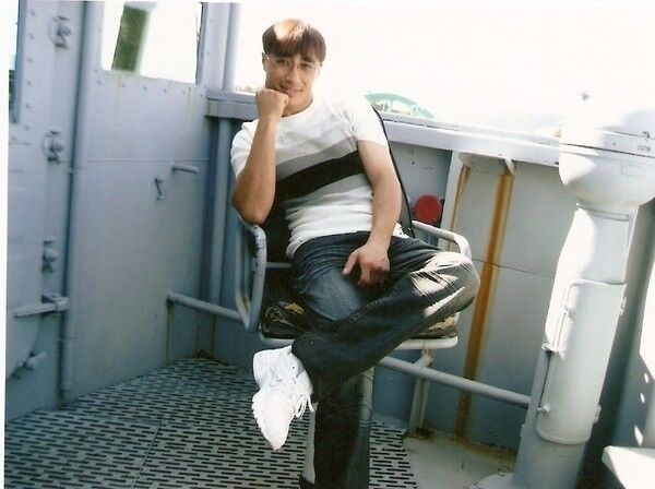  5040715  Mister, 42 ,    