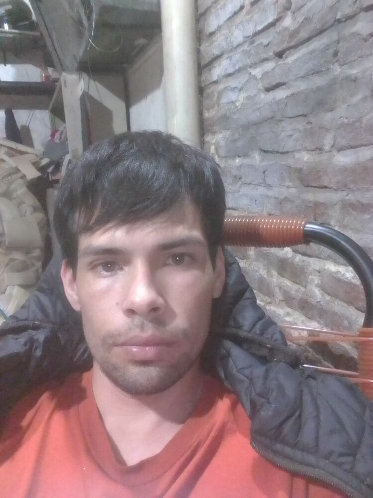  La Fontaine,   Javi, 19 ,   ,   