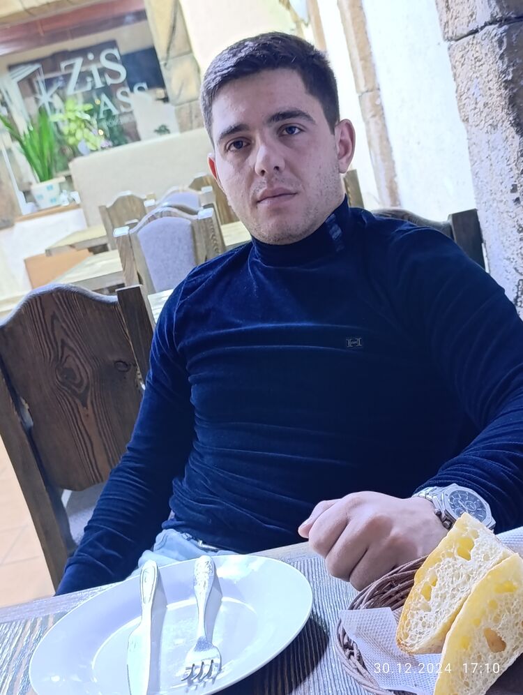 48853385  , 29 ,    