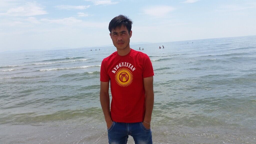  26543355  Janybek, 32 ,    