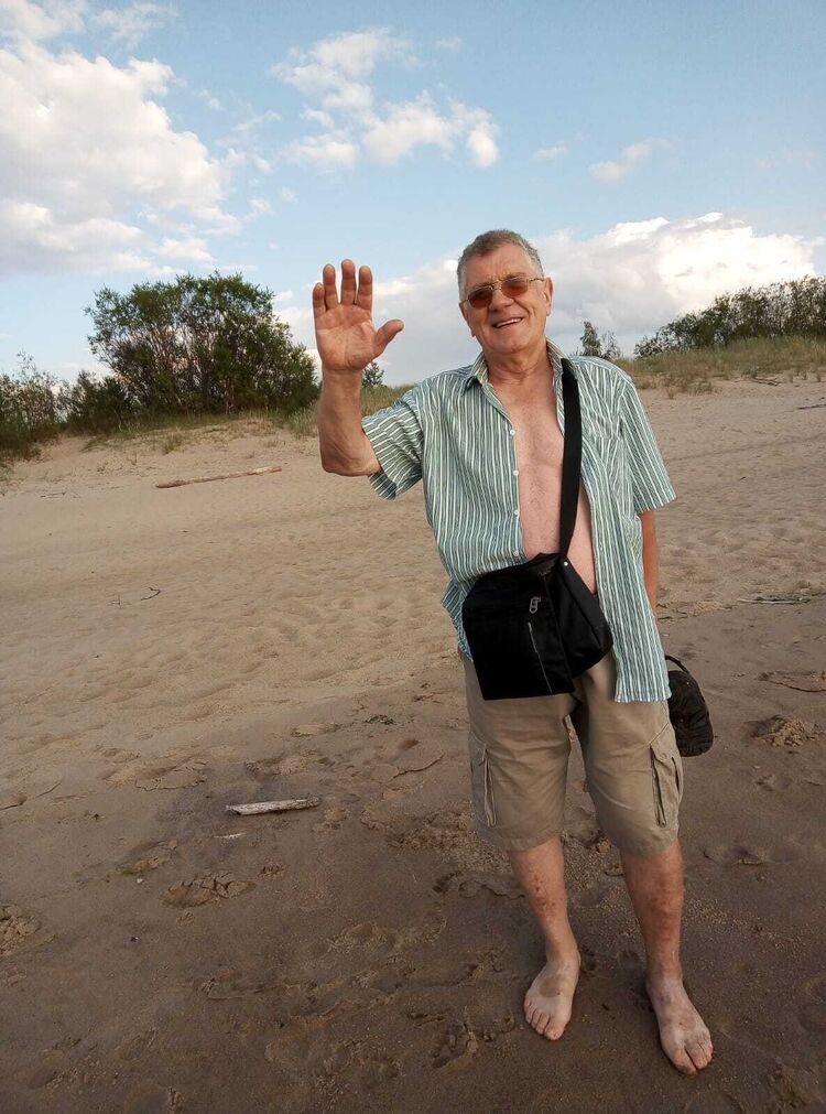  23329675  Aleksandr, 73 ,    