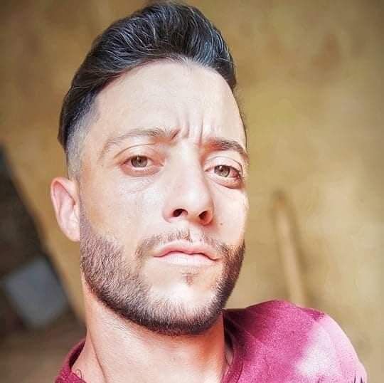  27331755  Midou, 32 ,    Algiers