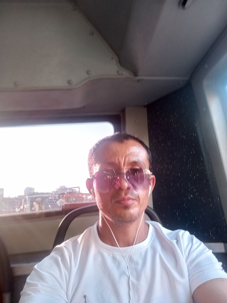  36894705  Jesur, 41 ,    