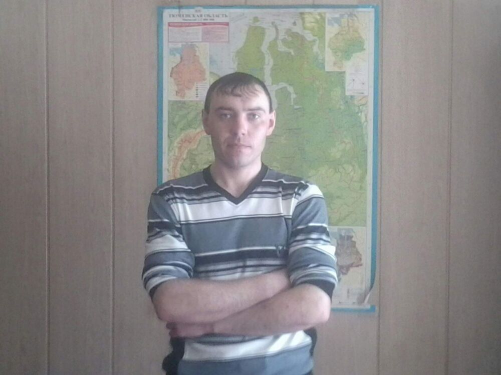  25078805  Aleksei, 36 ,    