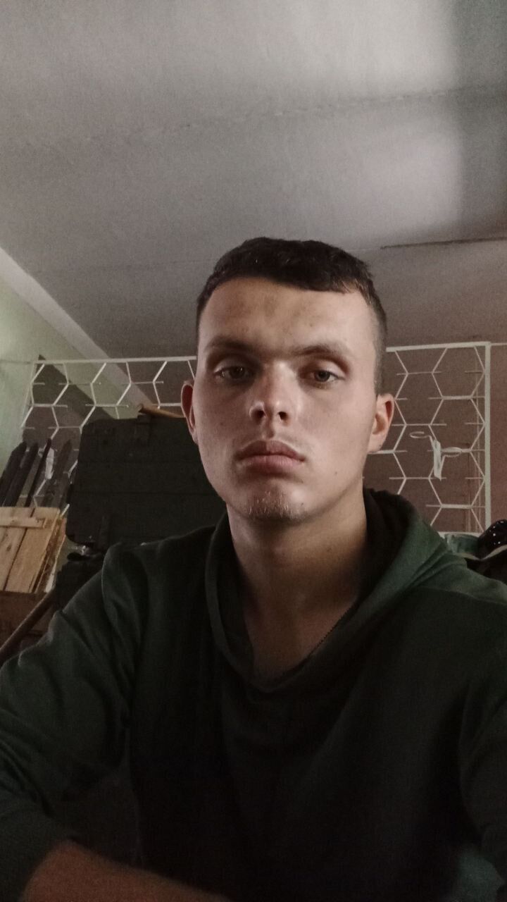  46107135  , 20 ,    