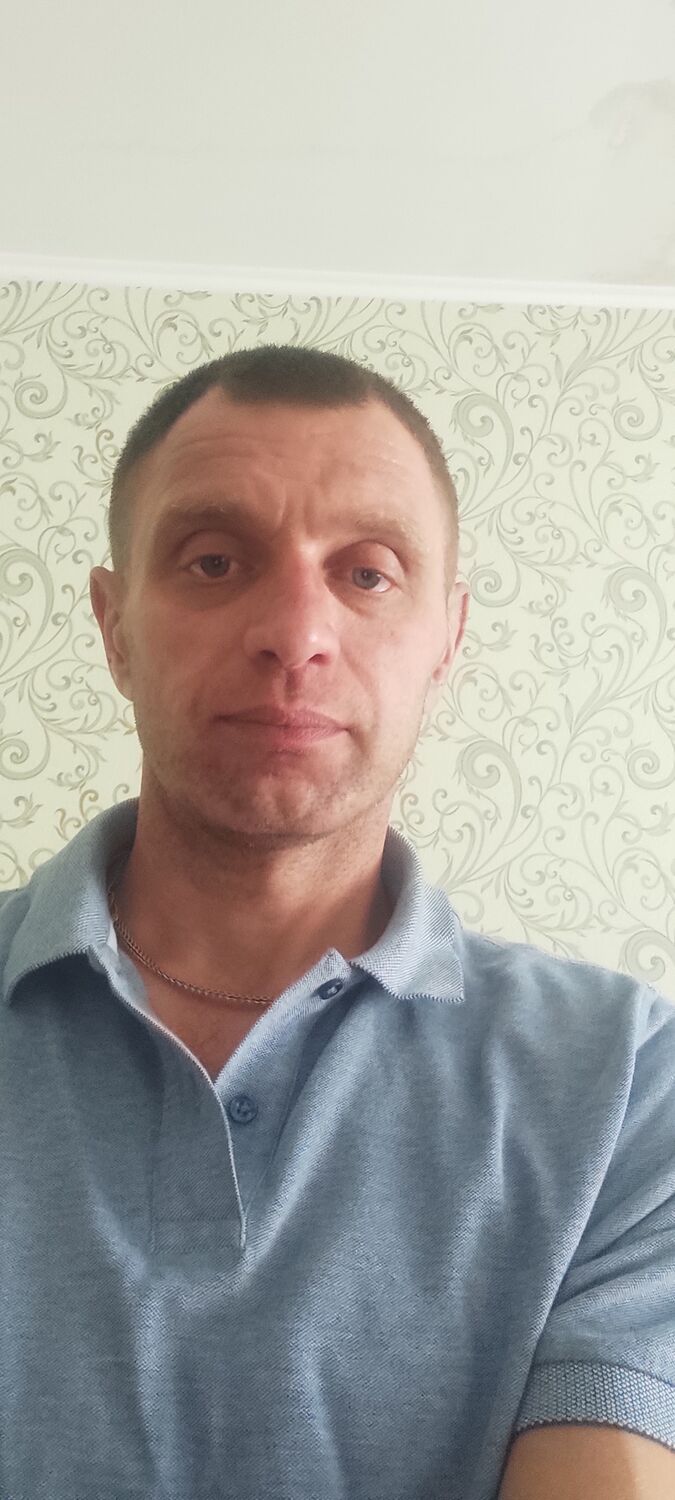  37854045  , 42 ,     