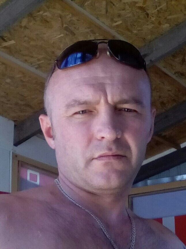  30691705  Vladimir, 50 ,    