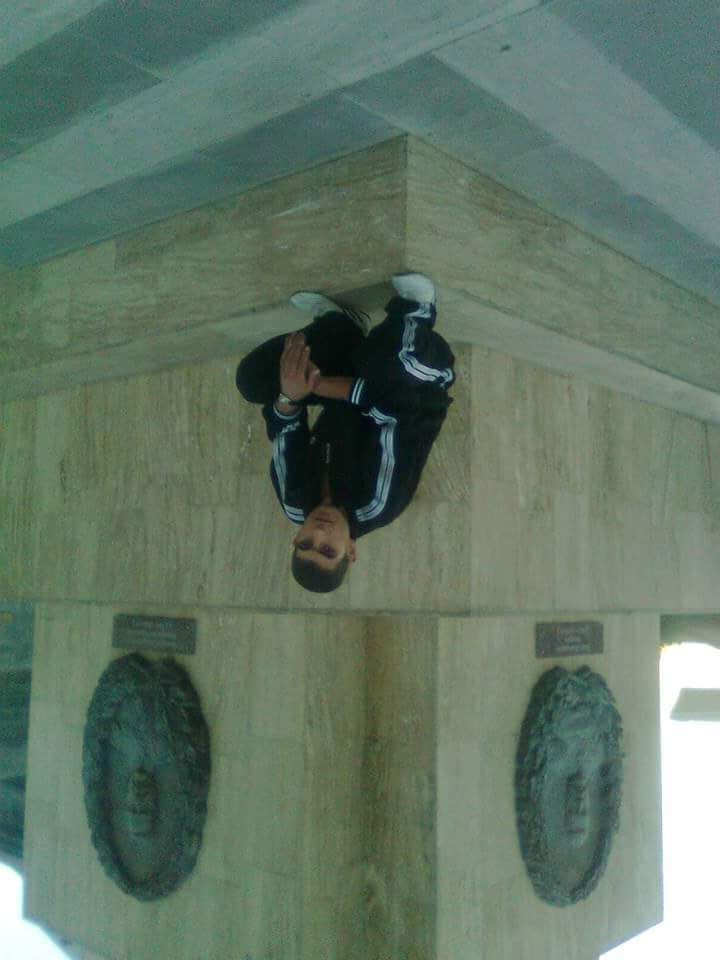  ,   Armen, 37 ,   ,   