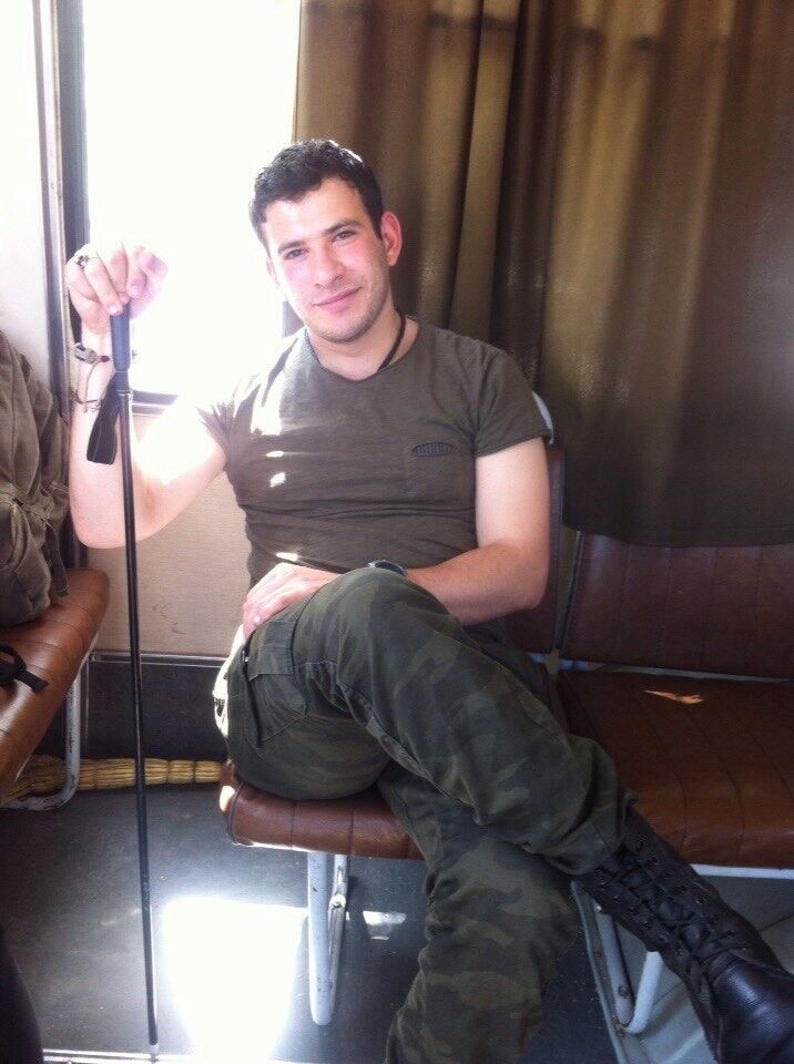  ,   ARTUR, 33 ,   