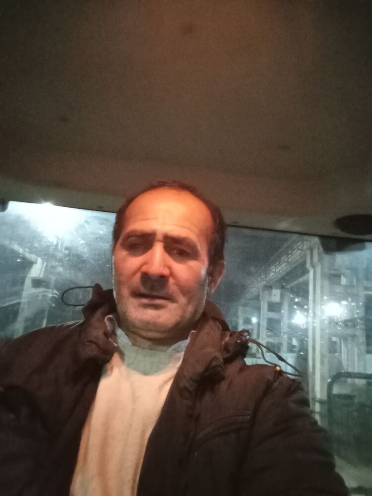  43532455  Fayzullo, 50 ,    