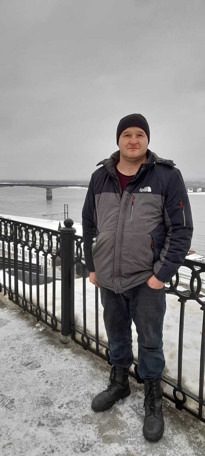  36593525  Makc, 35 ,    