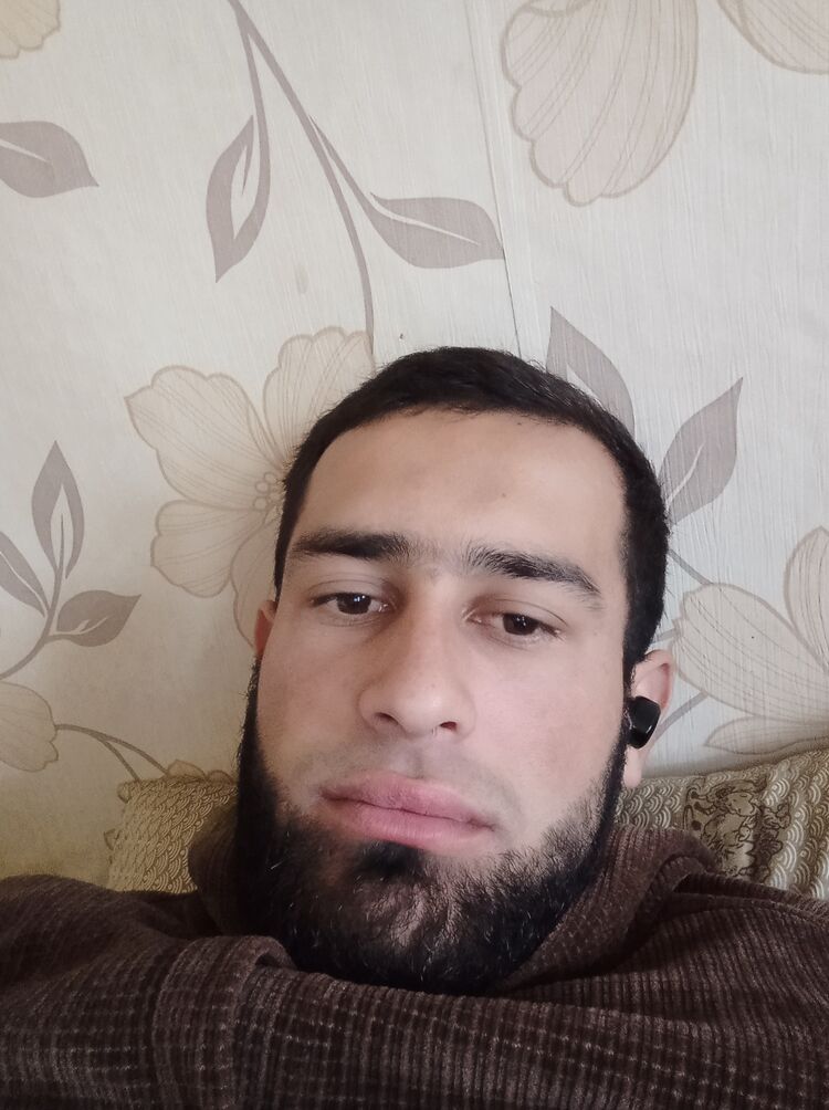  38085885  Shuhrat, 25 ,     