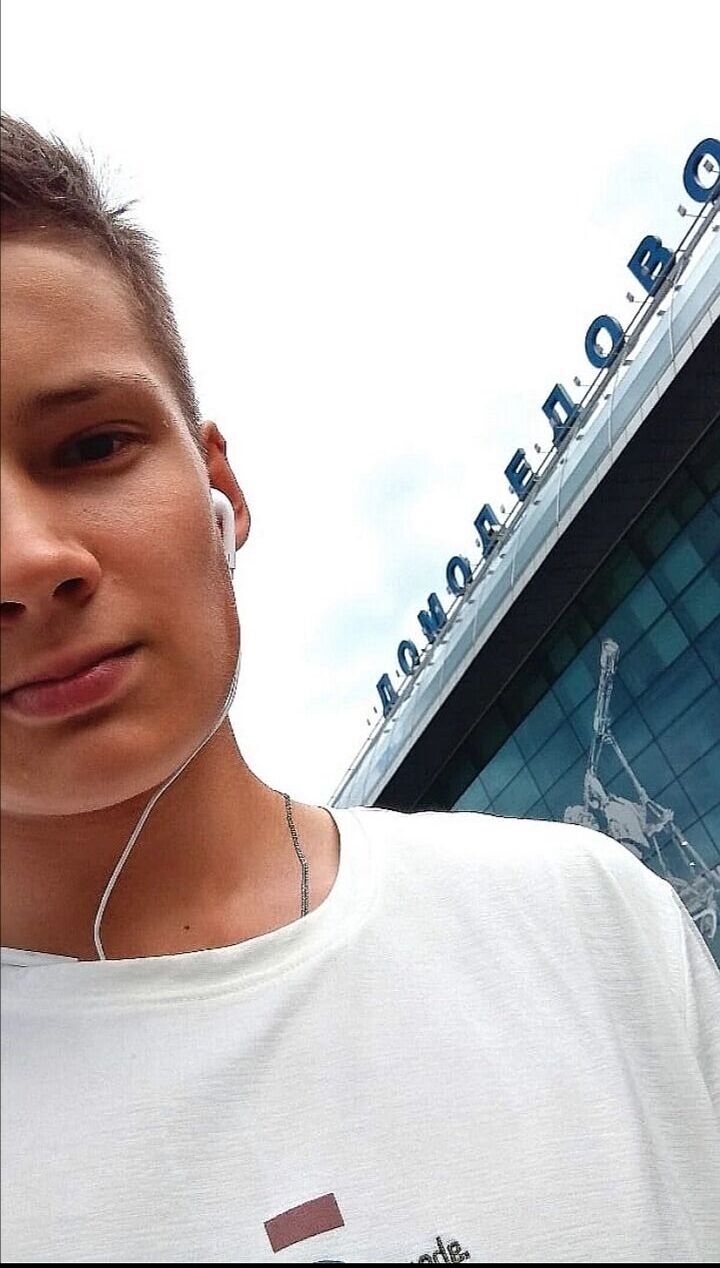  ,   Zhenya, 23 ,   ,   , c , 