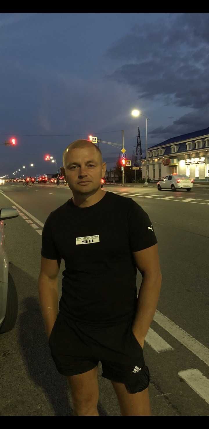  ,   Oleg, 42 ,   ,   