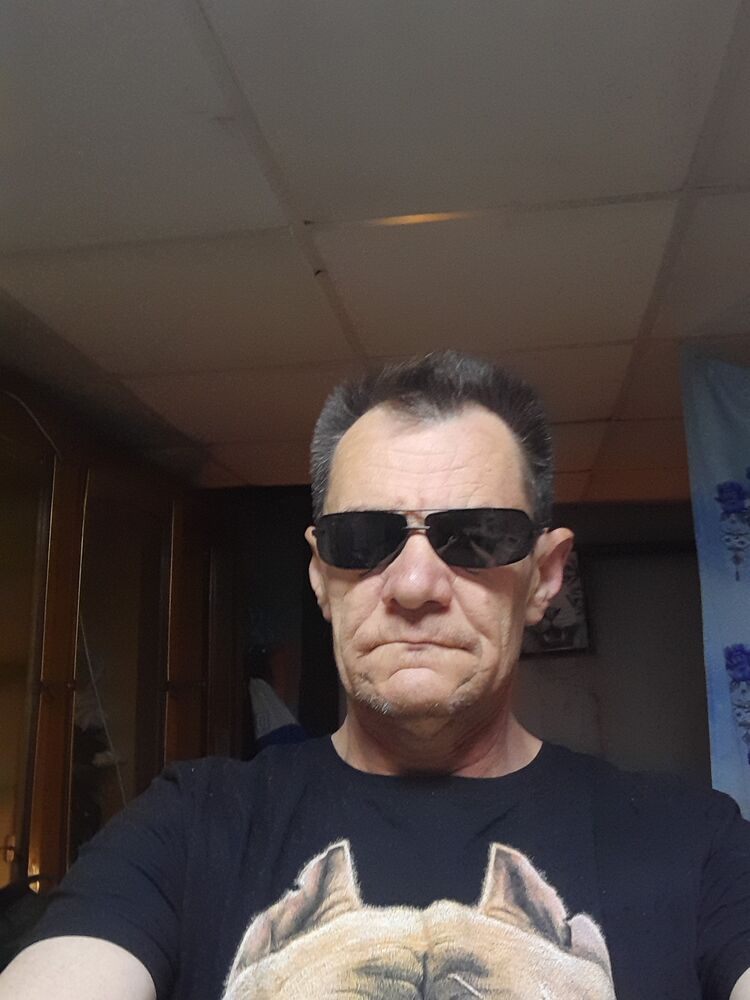  44389135  , 52 ,    