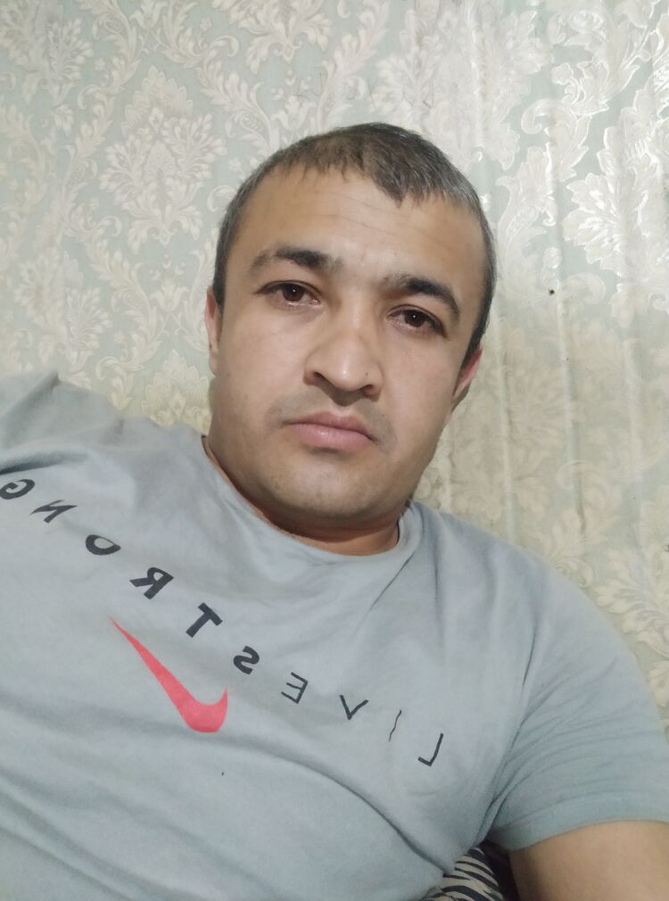  36834885  Oybek, 39 ,    