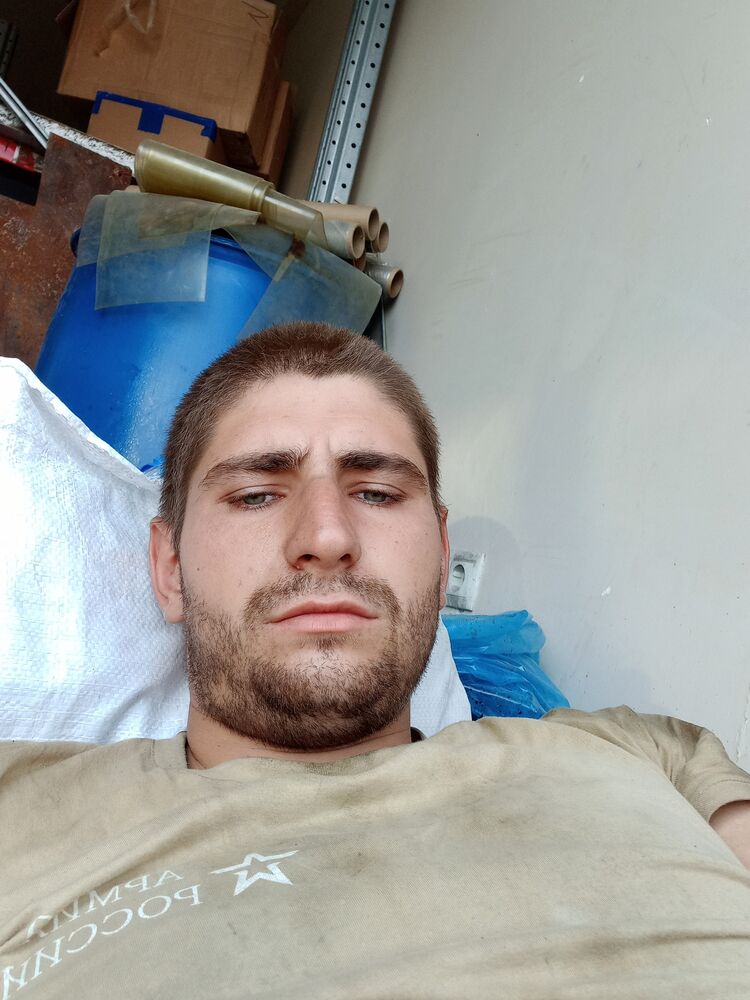  44756735  Pavel, 22 ,    
