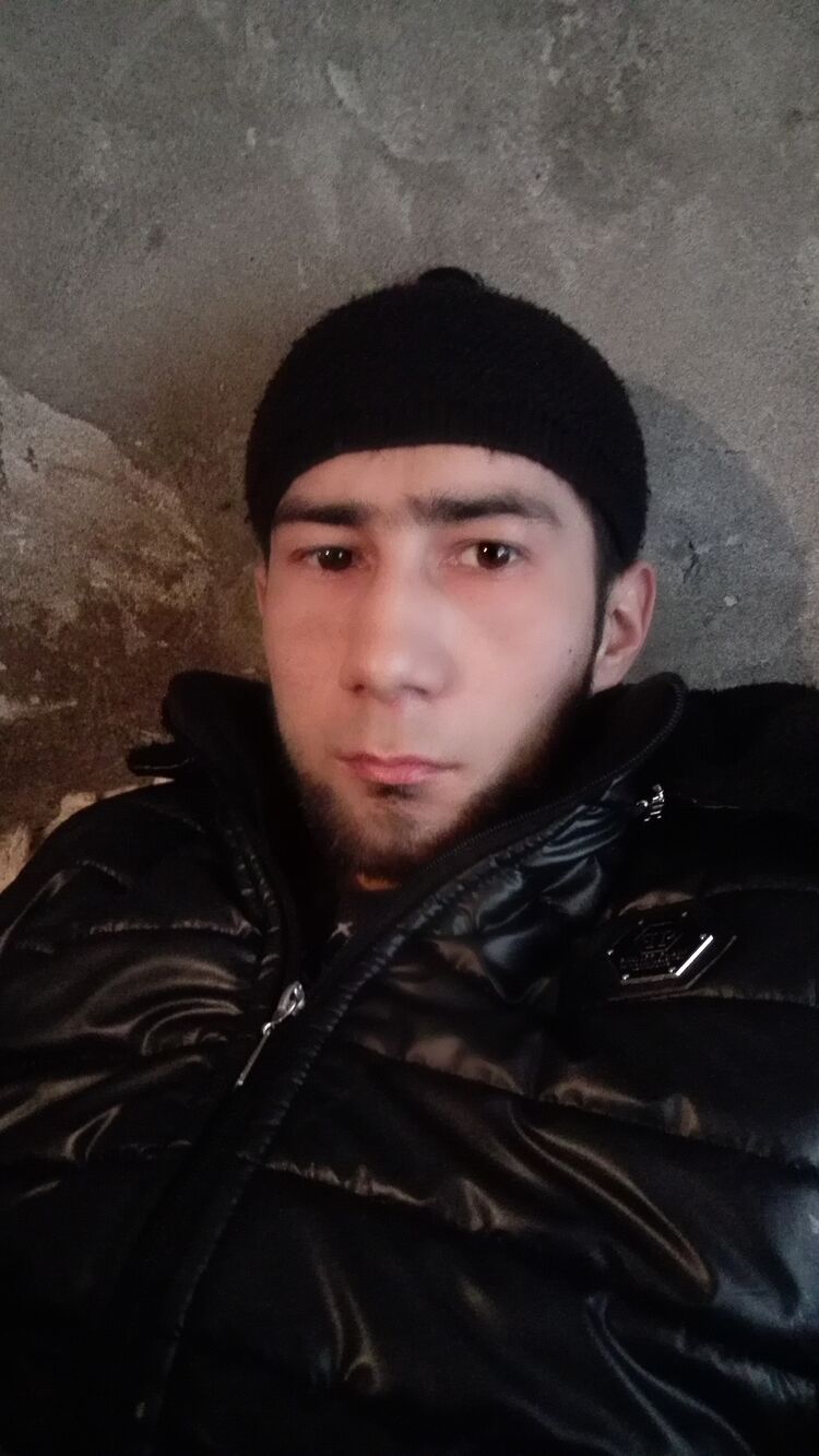  ,   Akrom, 32 ,   ,   
