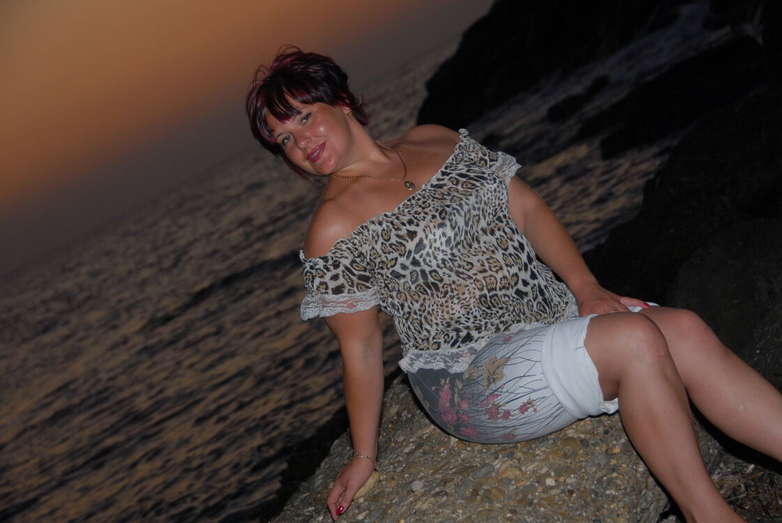  10703885  Diana, 46 ,    