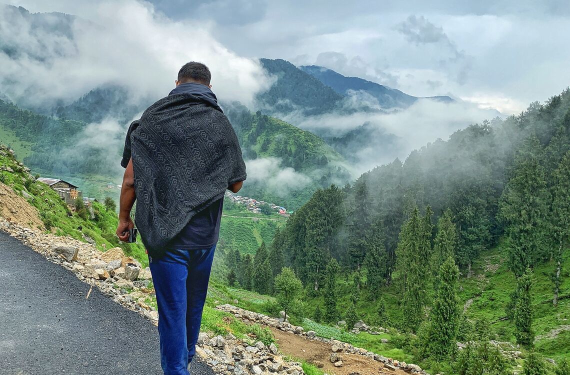  Hamirpur,   Pawan, 34 ,   ,   