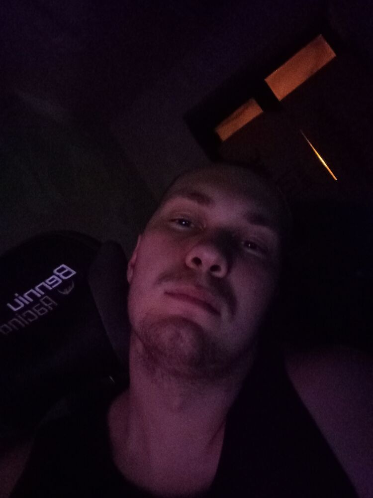  48687995  , 23 ,    