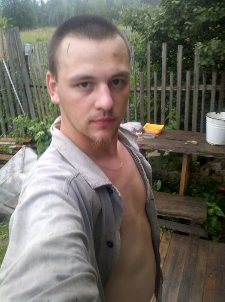  9346435  Alex, 40 ,    