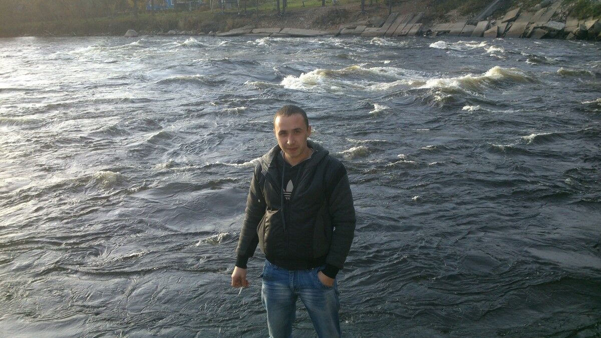  5046215  Makc, 34 ,    