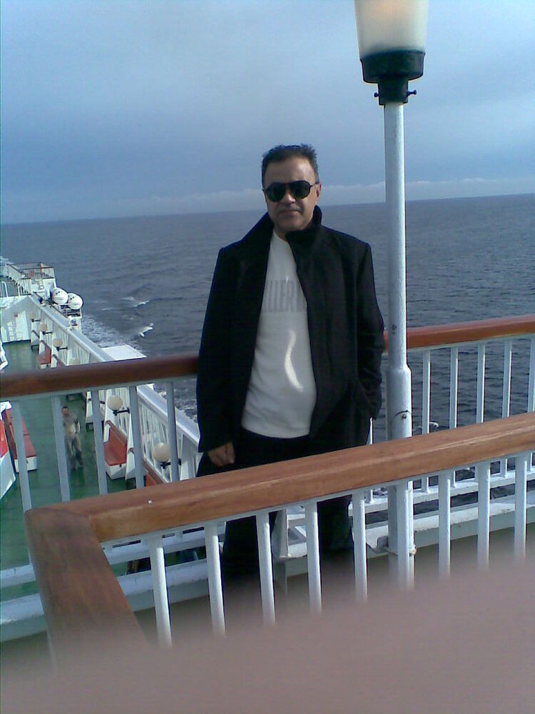  16573885  Masoud, 48 ,    Limassol