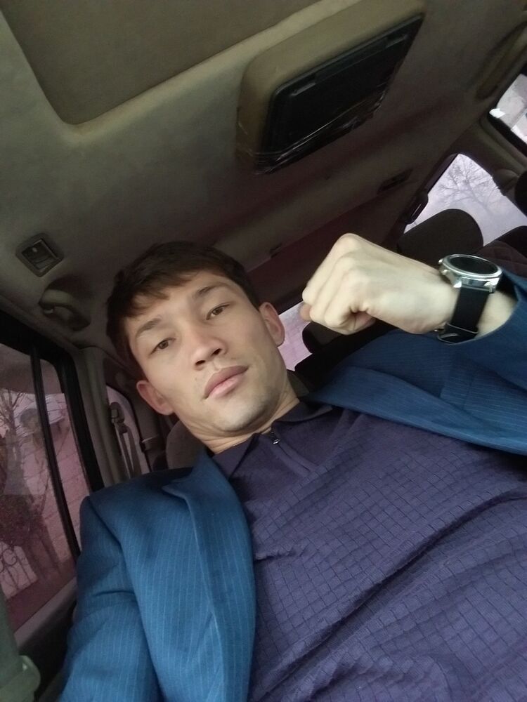  ,   Erlan, 33 ,   ,   , c 