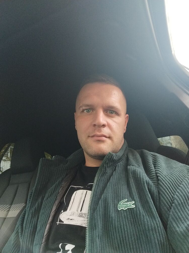  49076055  , 33 ,    
