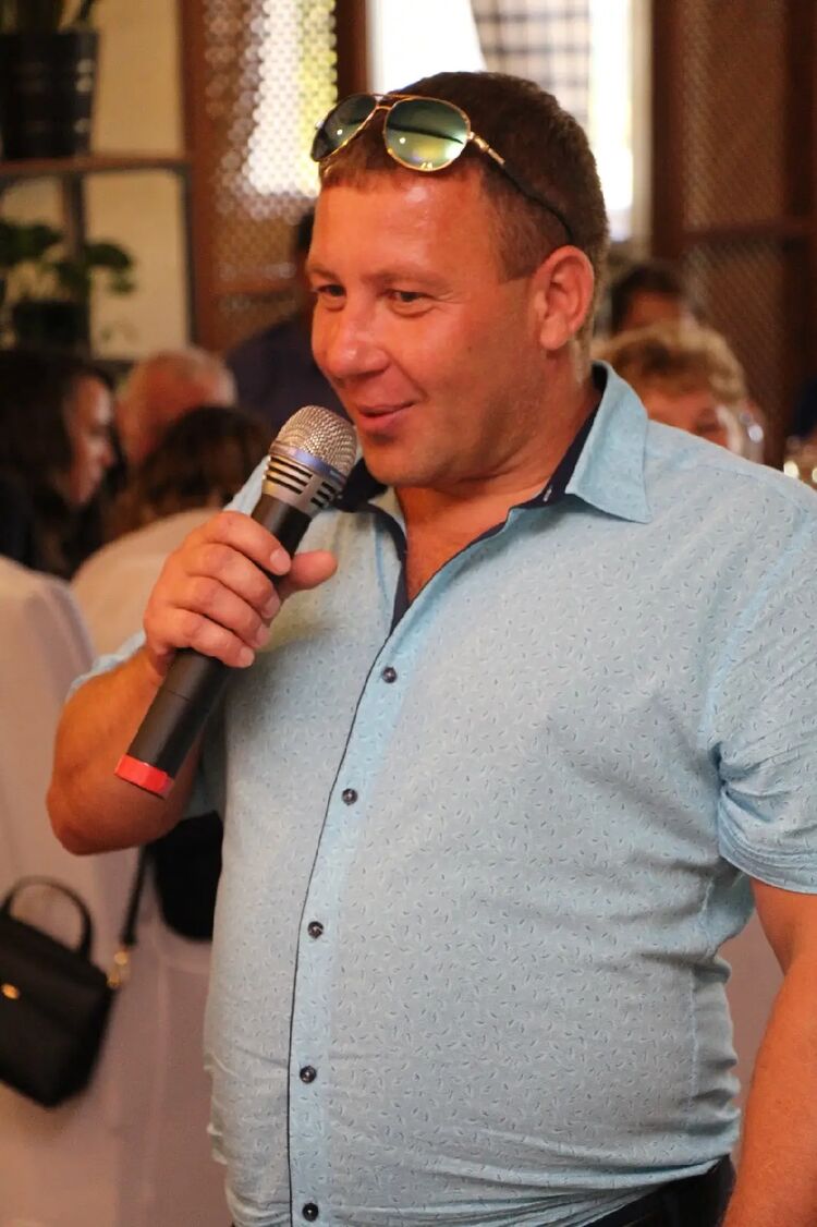  39349975  Sergey, 45 ,    