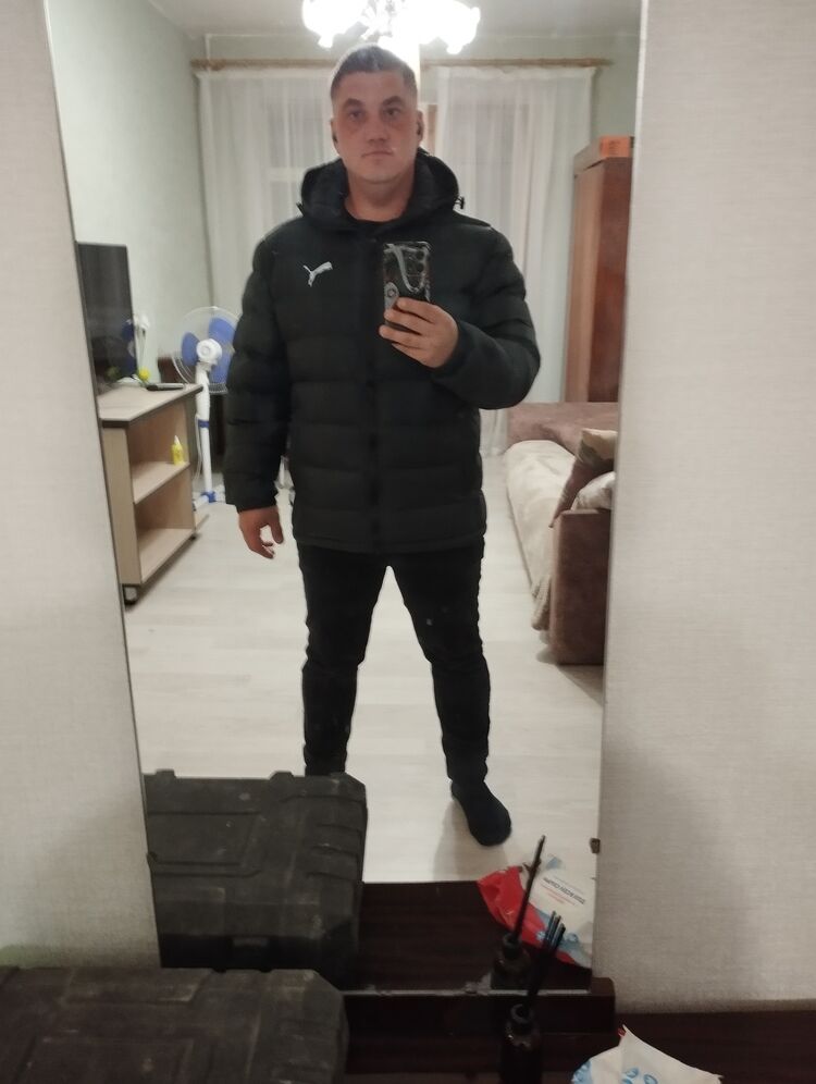  48825215  , 33 ,    