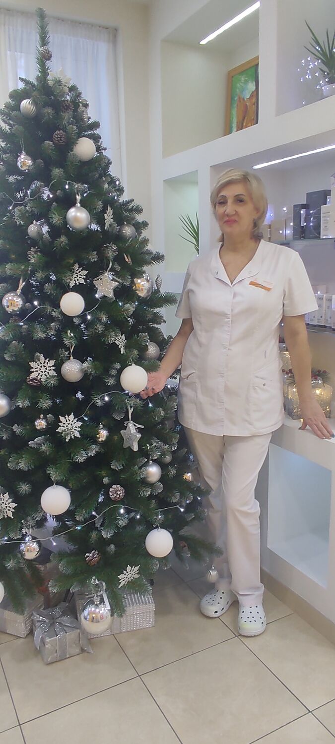  43757395  Olga, 52 ,    