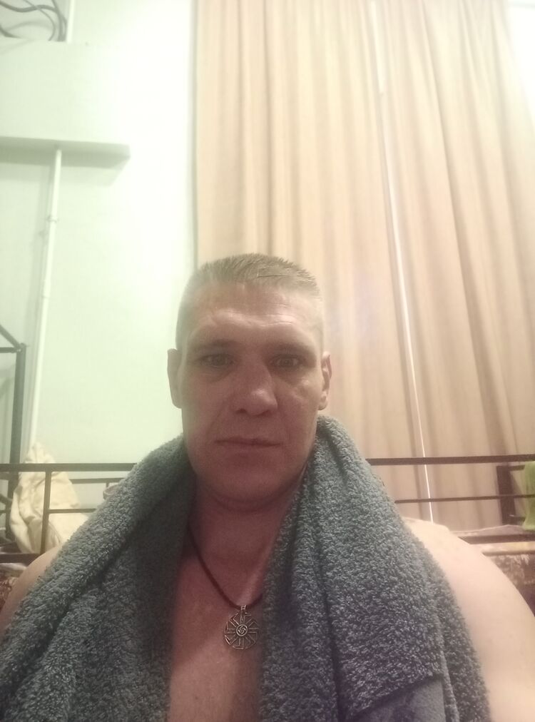  52827175  , 42 ,    