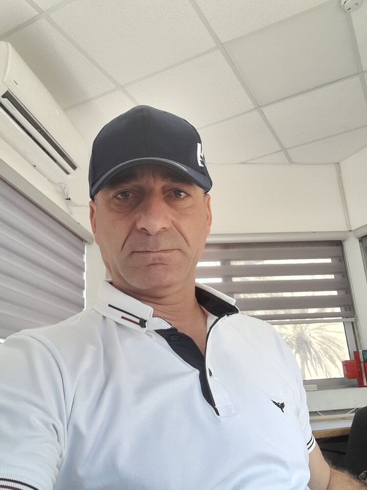  46124845  Malxaz, 49 ,    Azor