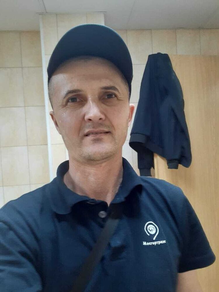  28523115  , 42 ,    
