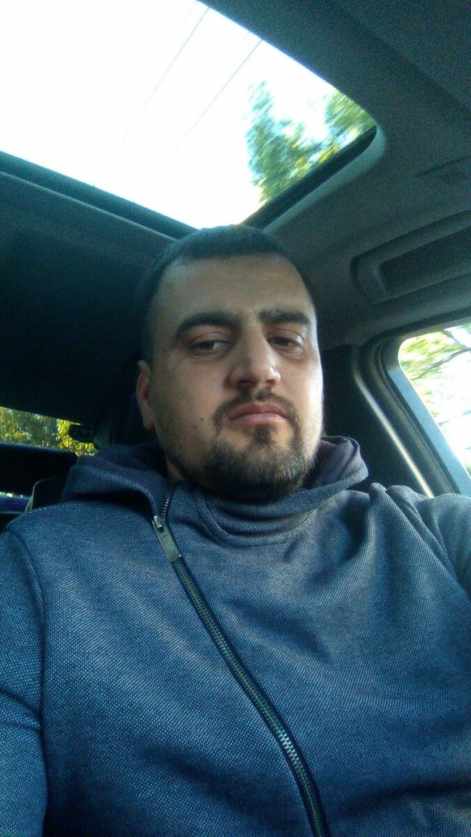  15555105  Vladimir, 41 ,    