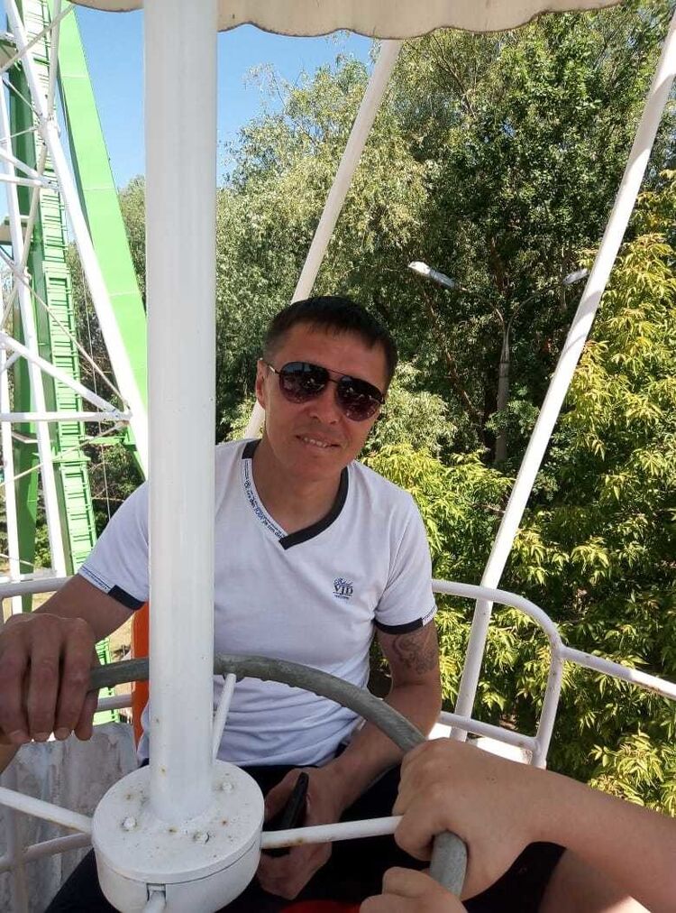  ,   Leonid, 41 ,   ,   , c 