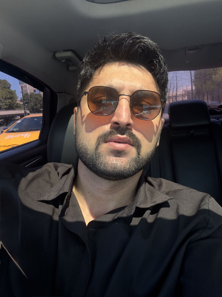  53906985  Elnur, 30 ,    