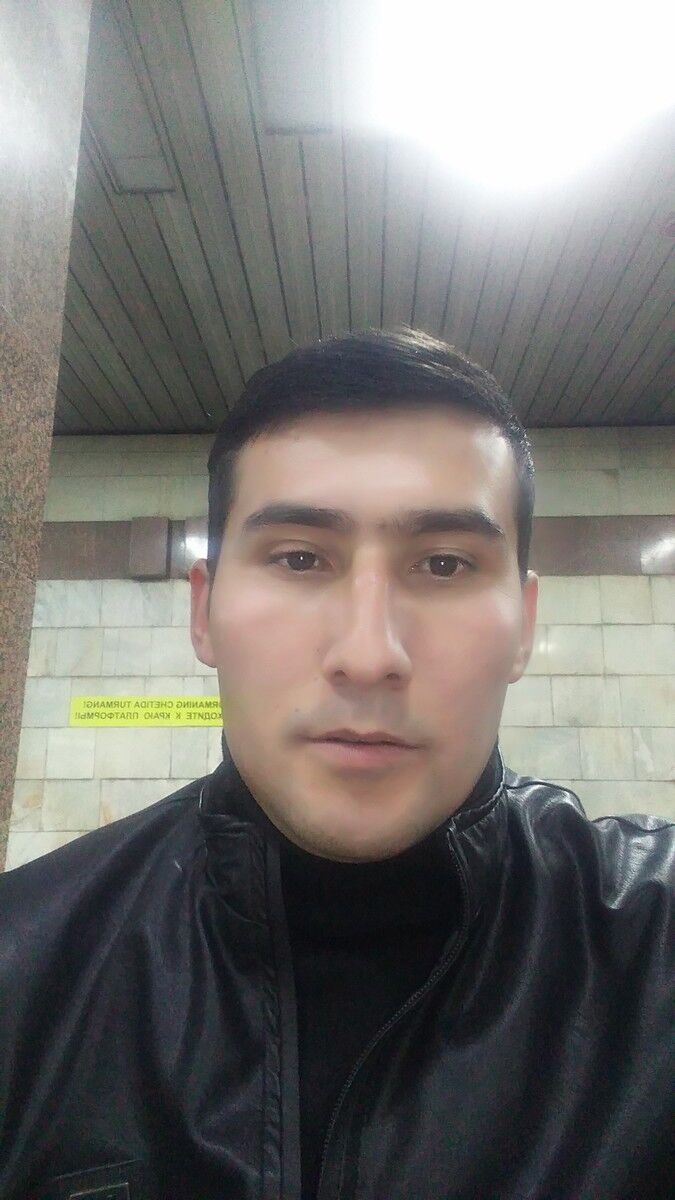  19199365  Akosh, 40 ,    