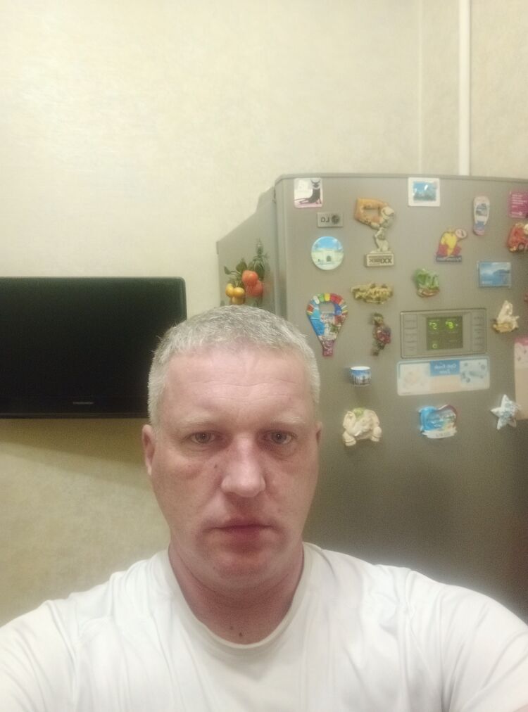  48403235  , 39 ,    