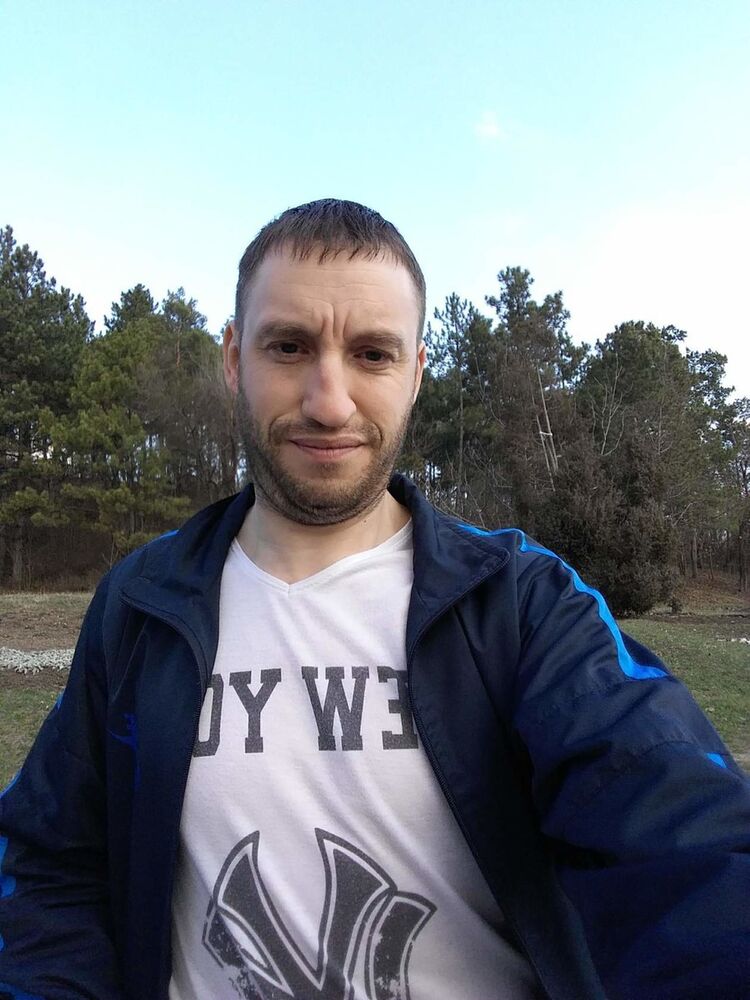  18024945  Gheorghe, 38 ,    