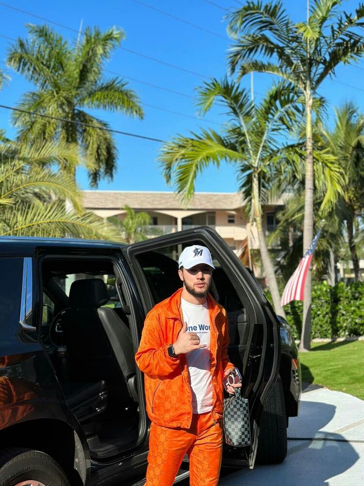  32417815  Ali, 22 ,    Aberdeen