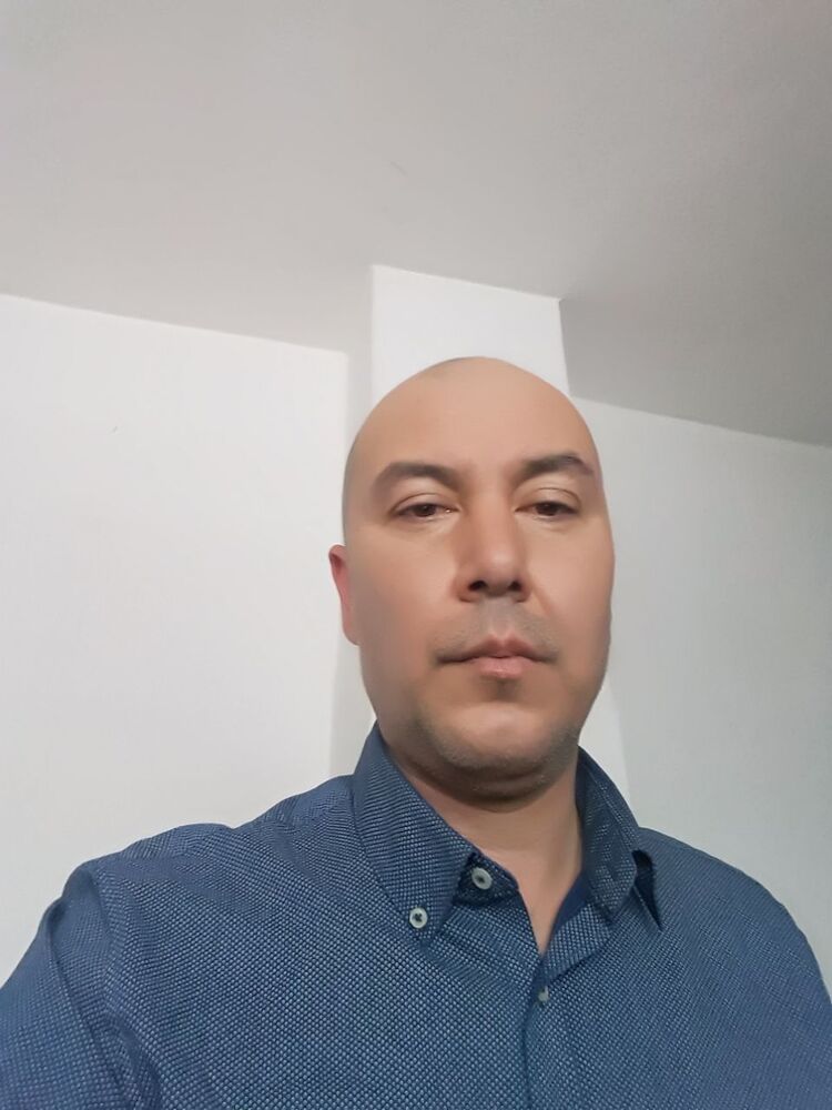  ,   Ali, 45 ,   ,   