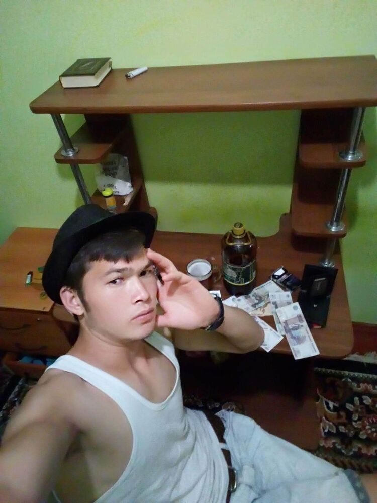  15795615  MUHAMAD, 27 ,    -